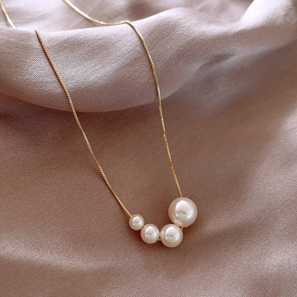 Collar de Perlas de Agua Dulce Suecas Vintage