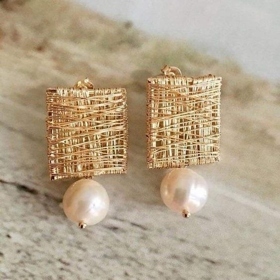 Pendientes Vintage de Hilo Dorado con Perlas